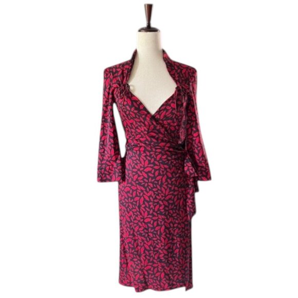 Diane von Furstenberg DVF Iconic Kiss Gildred Black Red Lip Wrap Silk Dress Sz 8 - Picture 3 of 16